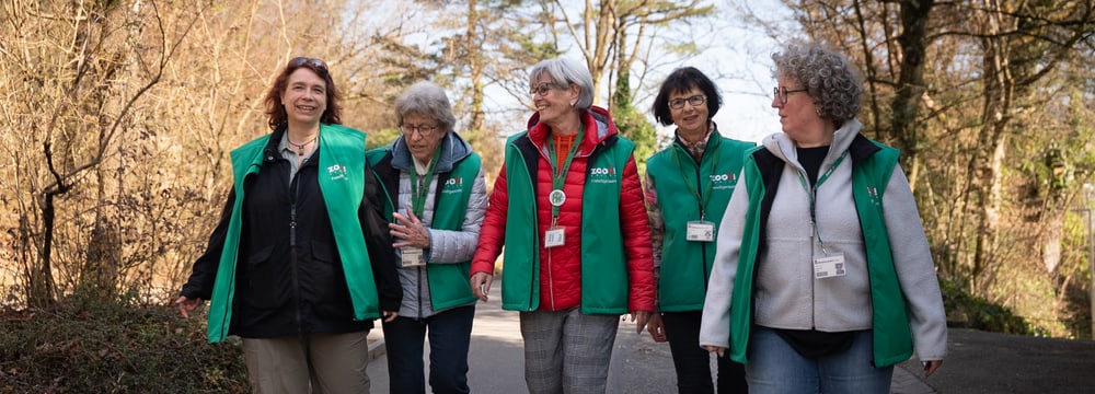 Mitglieder des Freiwilligenteams FTZ im Zoo Zürich.