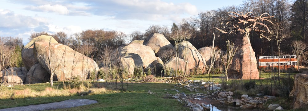 Foto: Zoo Zürich, Robert Zingg Blick auf die Kopjefelsen in der Lewa Savanne.