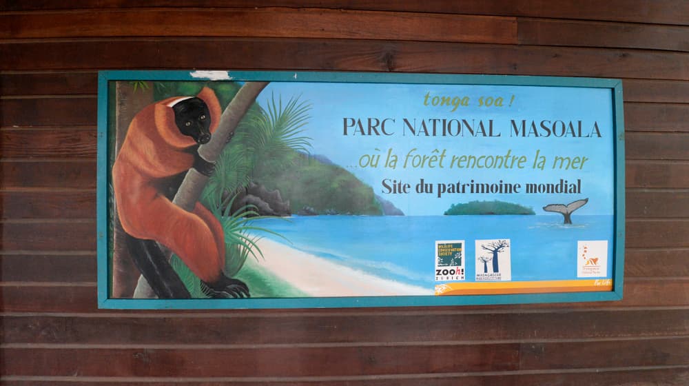Schild im Masoala Nationalpark auf Madagaskar.