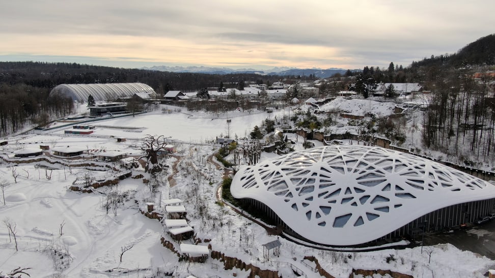 Foto: Zoo Zürich, Dominik Ryser Kaeng Krachan Elefantenpark & Masoala Regenwald im Schnee