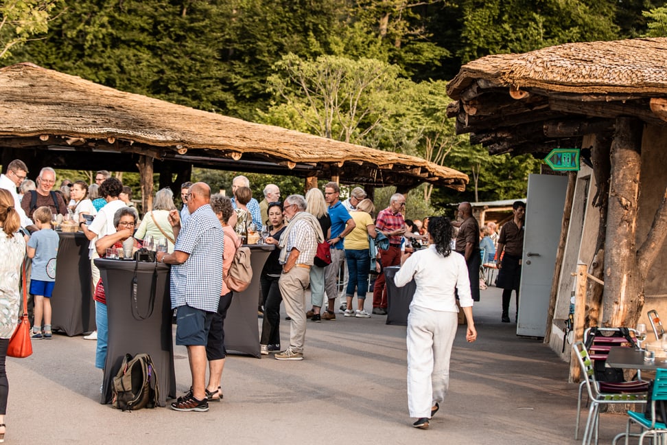 Apéro in der Lewa-Savanne © Michèle Forster