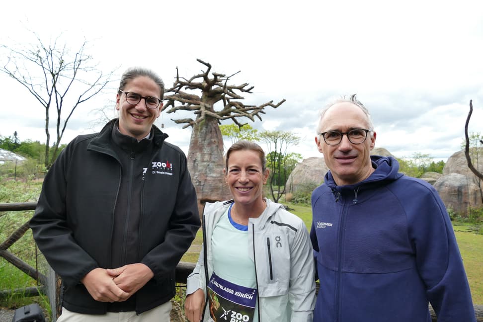 (v.l.) Severin Dressen, Nicola Spirig und Christoph Joho am Weltklasse Zürich Zoo Run 2023.