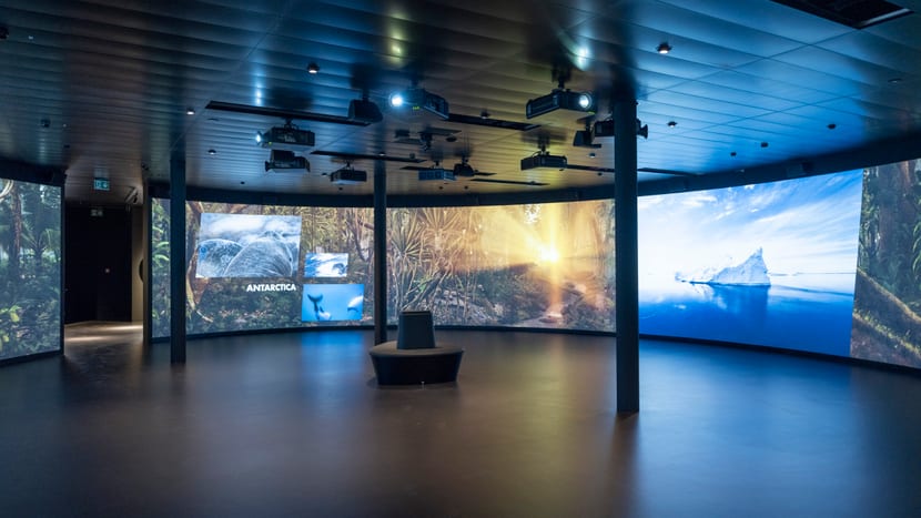 360°-Kino im Naturschutzzentrum des Zoo Zürich.