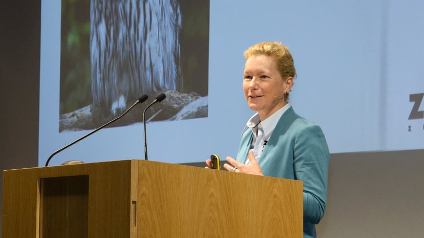 Susanne Mader, Leiterin Finanzen & Controlling Zoo Zürich, an der Aktionariatsinformationsveranstaltung 2022 im Careum.