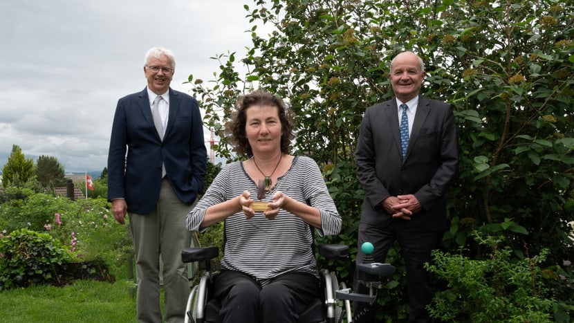 Foto: Zoo Zürich, Kurt Balmer Zoodirektor Alex Rübel, TGZ-Präsidentin Claudia Poznik, Zooverwaltungsratspräsident Martin Naville.